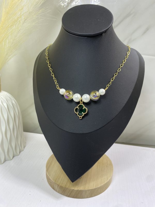 Sochi’s Éclat Roselle Clover Necklace