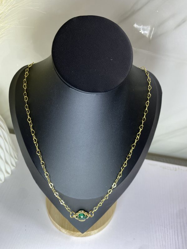 Sochi’s Éclat Roselle Clover Long Necklace - Image 5