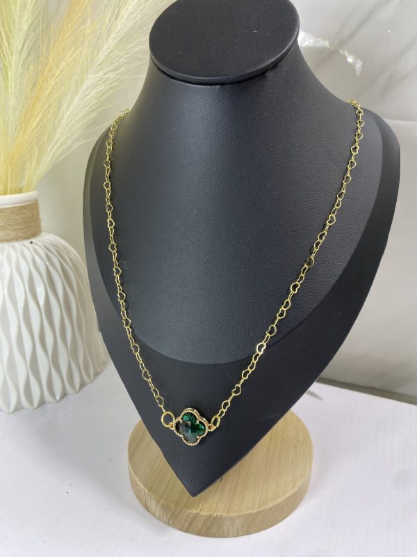 Sochi’s Éclat Roselle Clover Long Necklace - Image 4