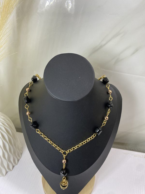 Sochi’s Éclat Virelle Necklace - Image 4