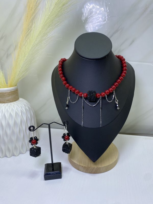 Sochi’s Éclat Heiress Set – Luxury Red & Black Statement Jewelry Set - Image 4