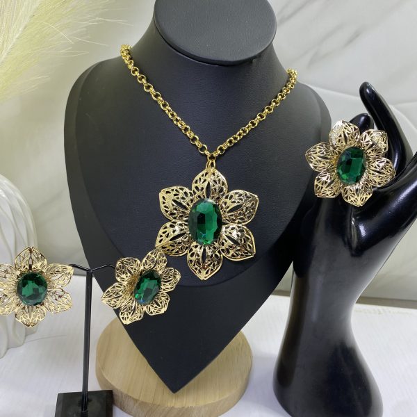 Sochi’s Éclat Dynasty Set – Green Edition