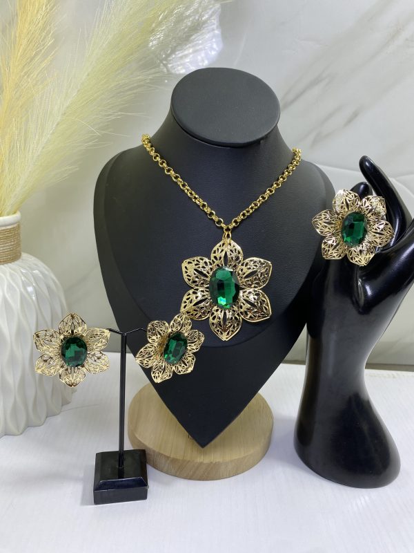 Sochi’s Éclat Dynasty Set – Green Edition - Image 2