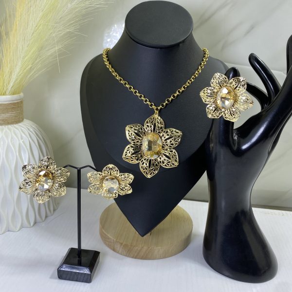 Sochi’s Éclat Dynasty Set – Gold Edition