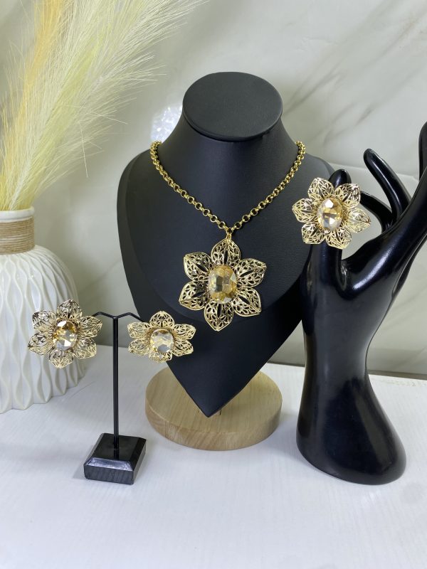Sochi’s Éclat Dynasty Set – Gold Edition