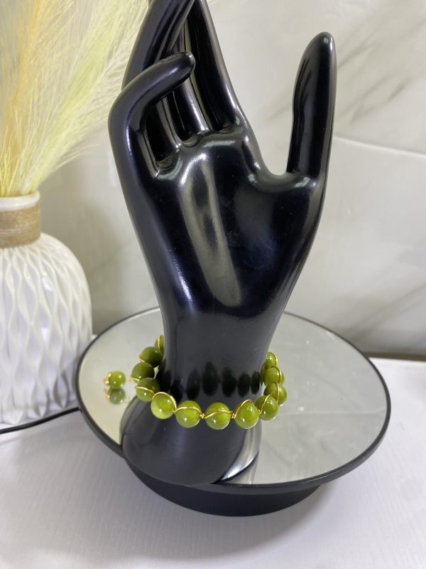 Sochi’s Éclat Queenelle Bracelet – Green Edition - Image 3