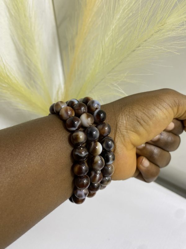 Sochi’s Éclat Essence Bracelet – Brown Marble Edition - Image 4