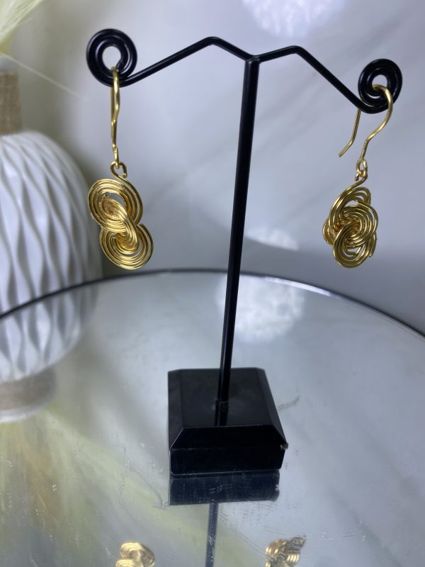 Sochi’s Éclat Coraline Earrings – Spiral Gold Edition - Image 4