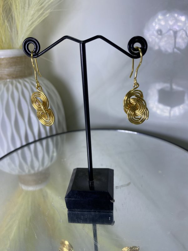 Sochi’s Éclat Coraline Earrings – Spiral Gold Edition - Image 3