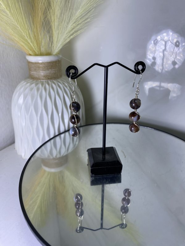 Sochi’s Éclat Essence Earrings – Marble Bead Edition - Image 4