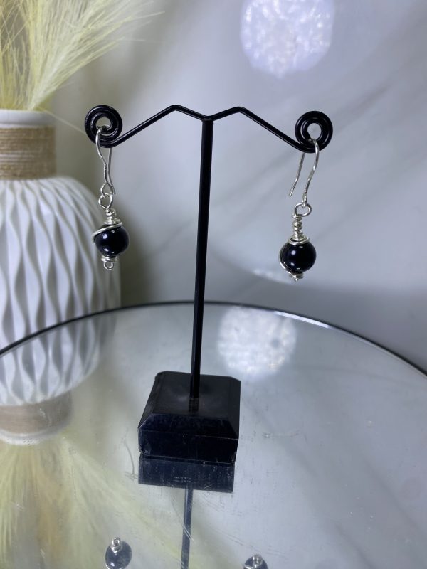Sochi’s Éclat Essence Earrings – Black Bead Edition (Silver Wire) - Image 4