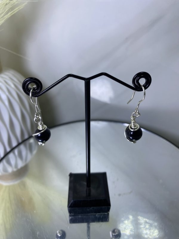 Sochi’s Éclat Essence Earrings – Black Bead Edition (Silver Wire) - Image 2