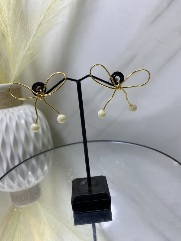 Sochi’s Éclat Avenora Earrings – Bow Drop Edition - Image 3